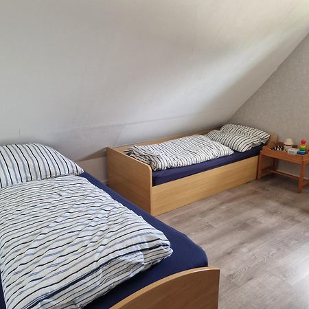 Gemuetliche 3-Zimmer-Wohnung, Zentral Gelegen Apensen Buitenkant foto